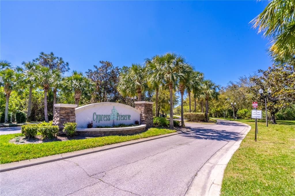 Active With Contract: $550,000 (4 beds, 3 baths, 3087 Square Feet)