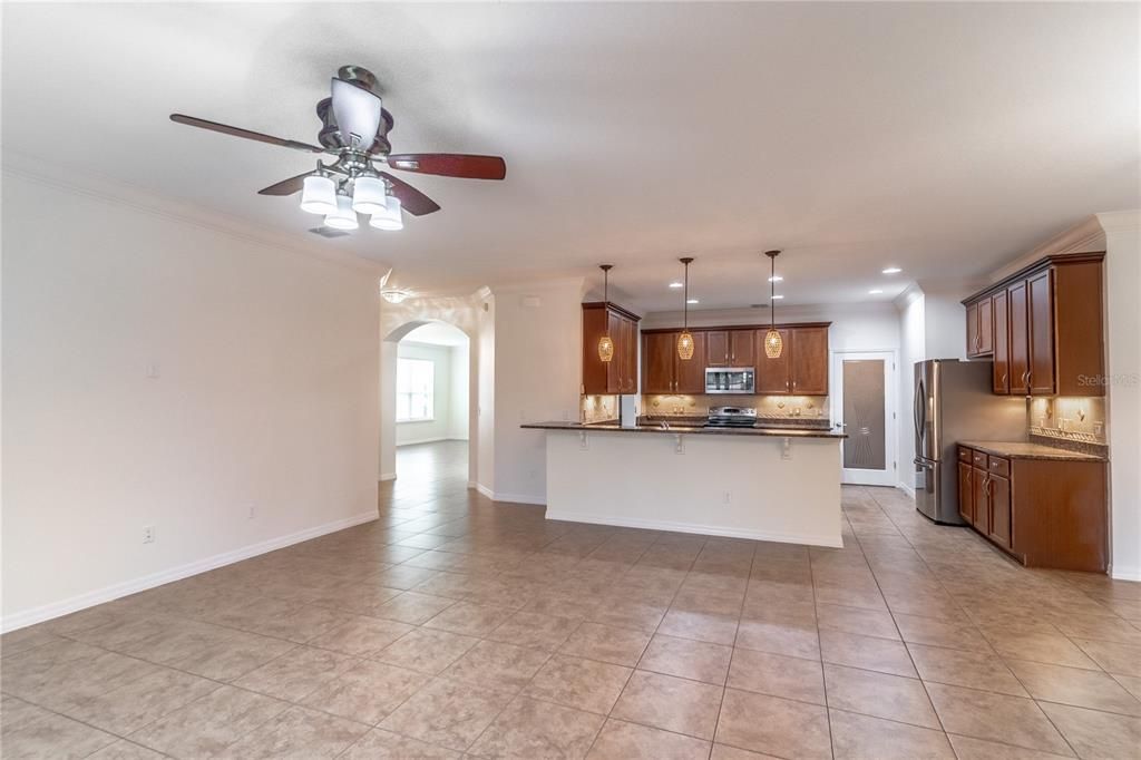 Active With Contract: $550,000 (4 beds, 3 baths, 3087 Square Feet)