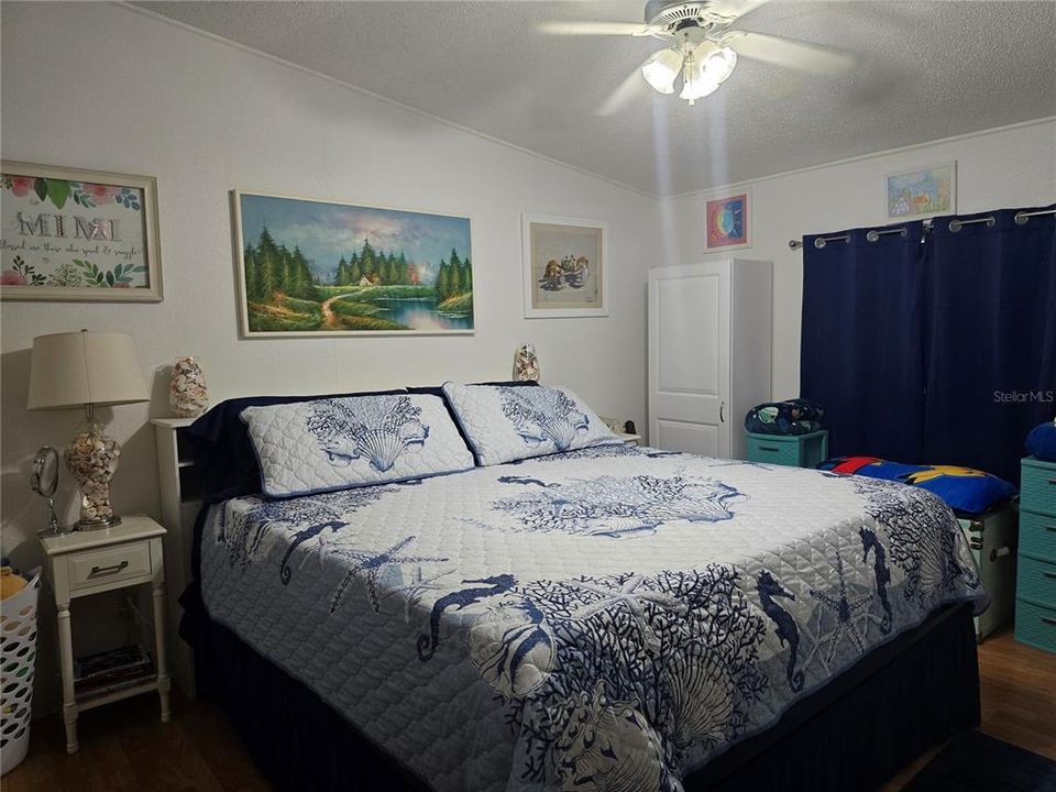 For Sale: $354,900 (4 beds, 2 baths, 2280 Square Feet)