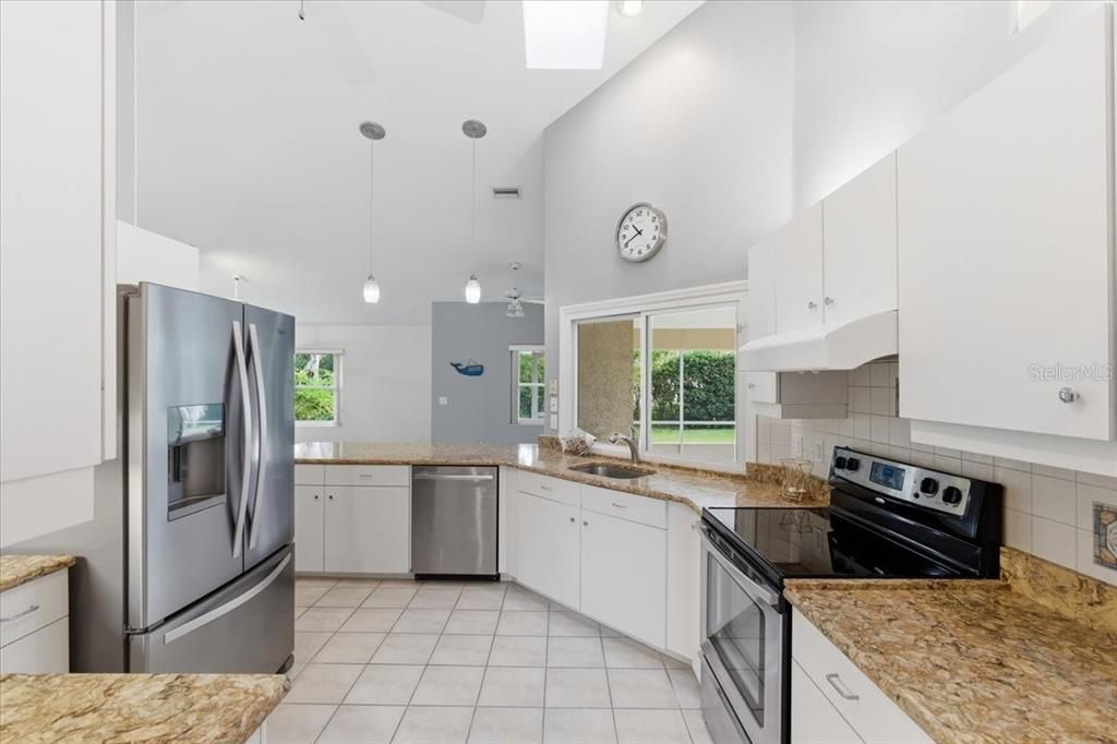 Active With Contract: $299,875 (3 beds, 2 baths, 2034 Square Feet)