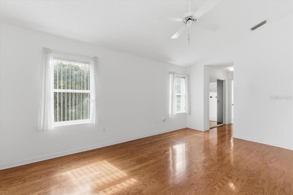 Active With Contract: $299,875 (3 beds, 2 baths, 2034 Square Feet)