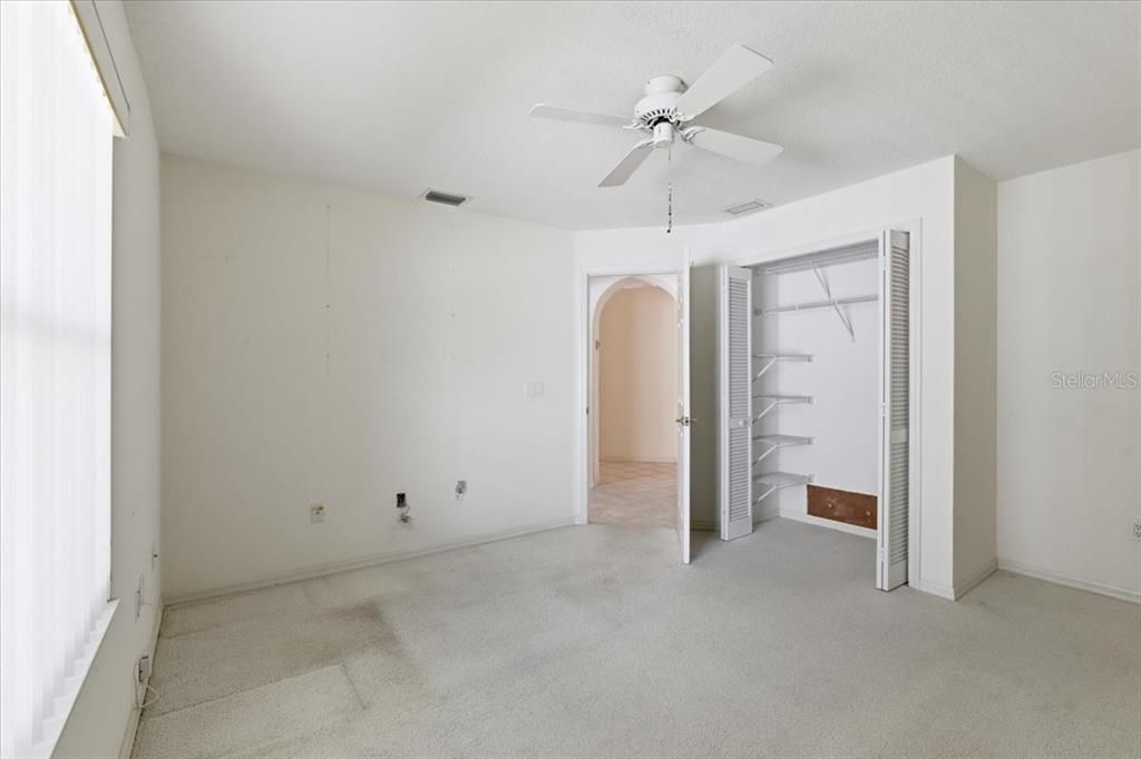 Active With Contract: $299,875 (3 beds, 2 baths, 2034 Square Feet)