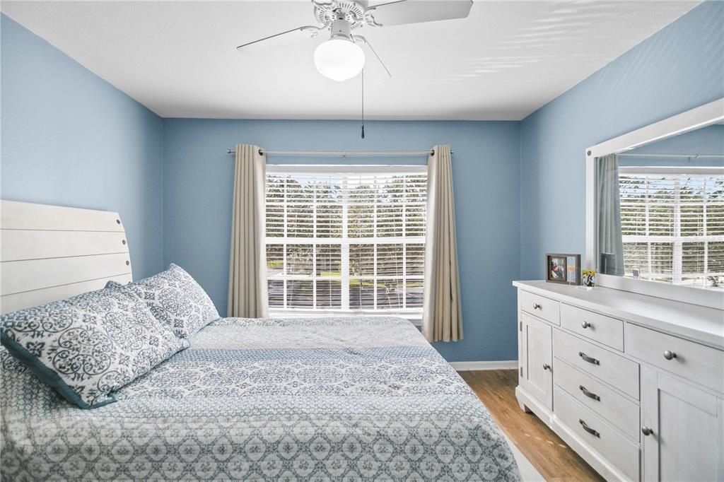 На продажу: $250,000 (2 спален, 2 ванн, 1080 Квадратных фут)