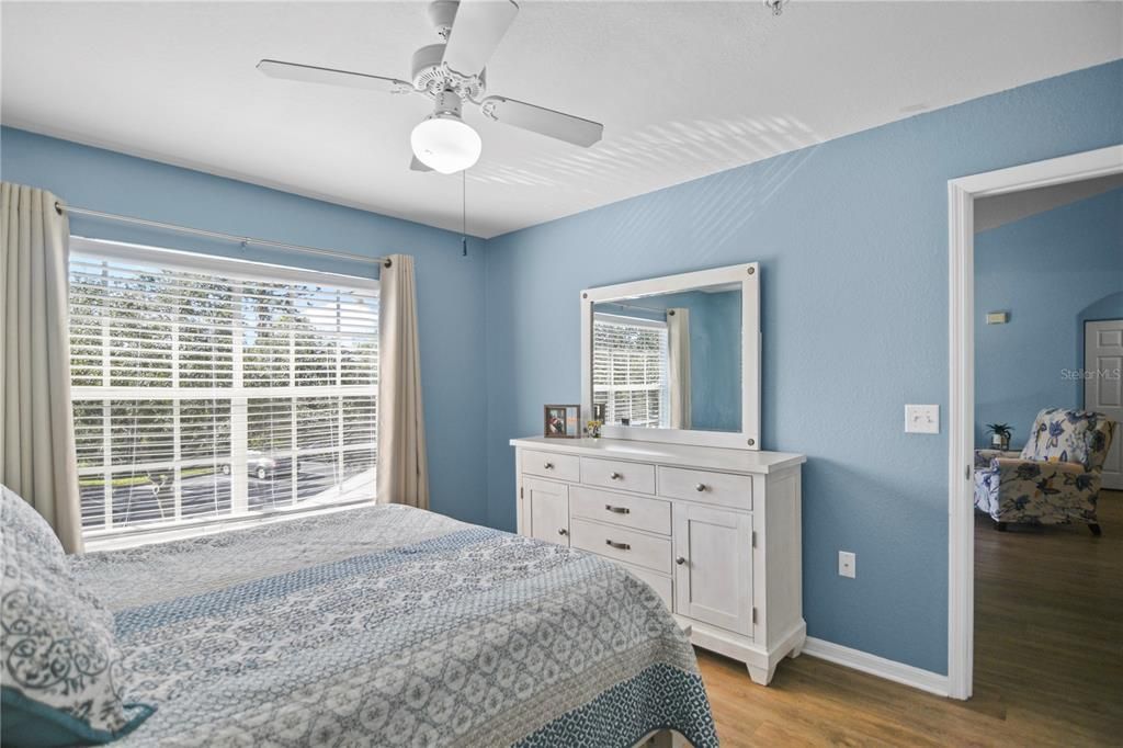 На продажу: $250,000 (2 спален, 2 ванн, 1080 Квадратных фут)