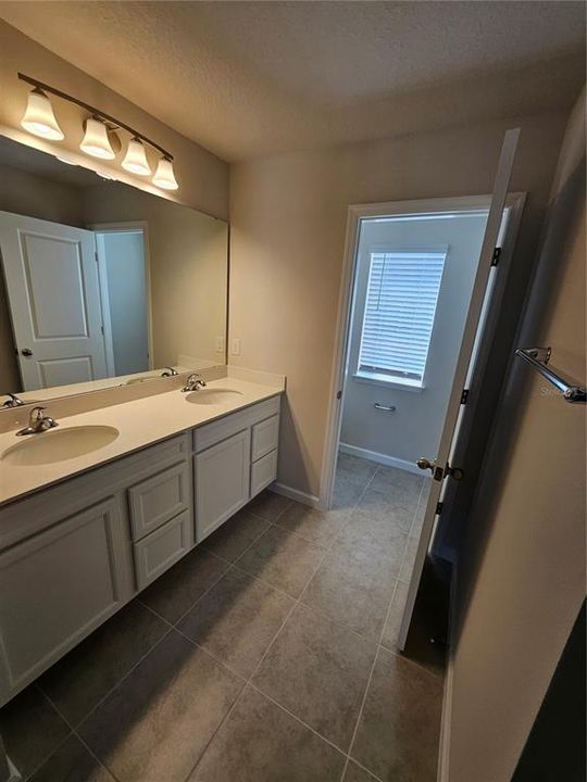 For Rent: $2,299 (3 beds, 2 baths, 2046 Square Feet)