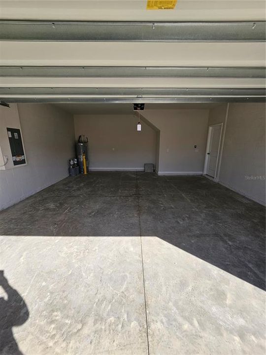 For Rent: $2,299 (3 beds, 2 baths, 2046 Square Feet)