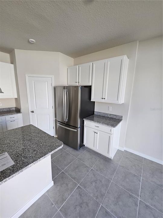 For Rent: $2,299 (3 beds, 2 baths, 2046 Square Feet)
