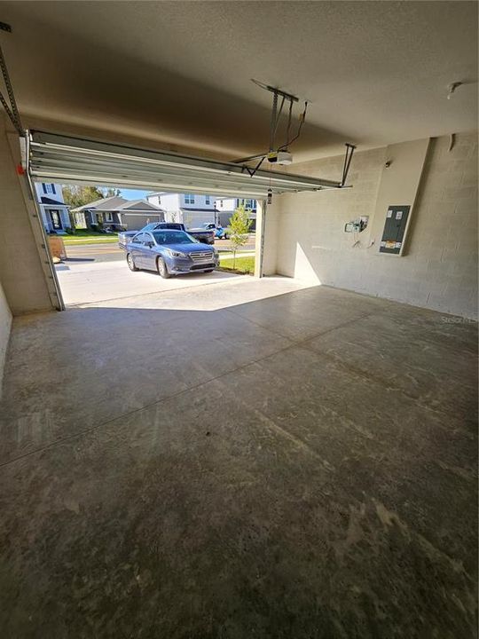 For Rent: $2,299 (3 beds, 2 baths, 2046 Square Feet)