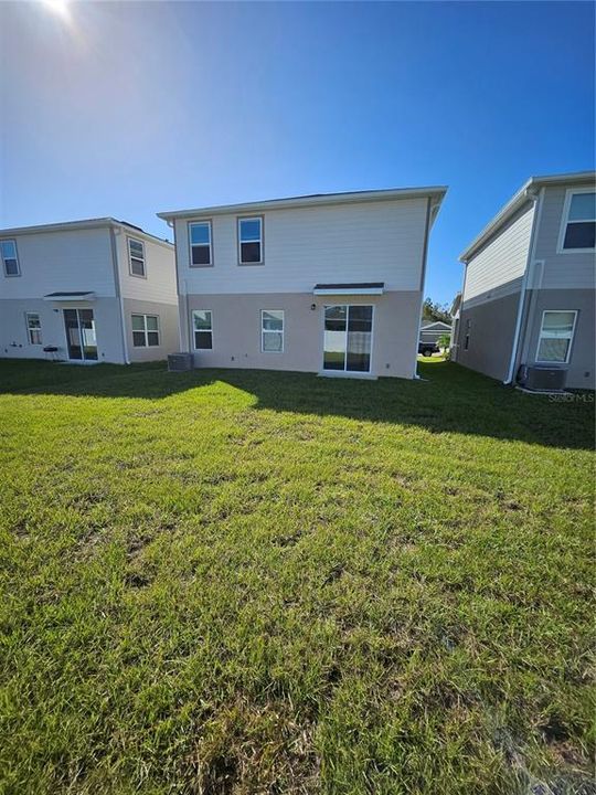 For Rent: $2,299 (3 beds, 2 baths, 2046 Square Feet)