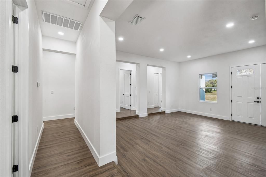 En Venta: $450,000 (4 camas, 3 baños, 2687 Pies cuadrados)