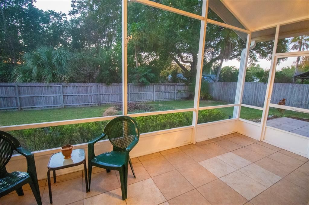 Под контрактом: $417,500 (3 спален, 2 ванн, 1622 Квадратных фут)