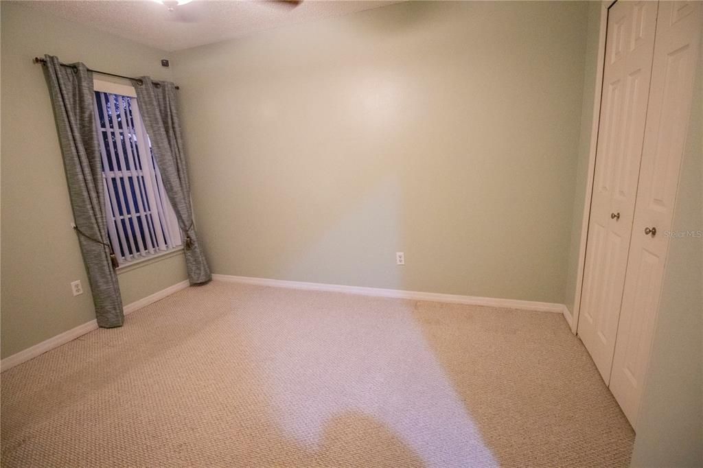 Под контрактом: $417,500 (3 спален, 2 ванн, 1622 Квадратных фут)