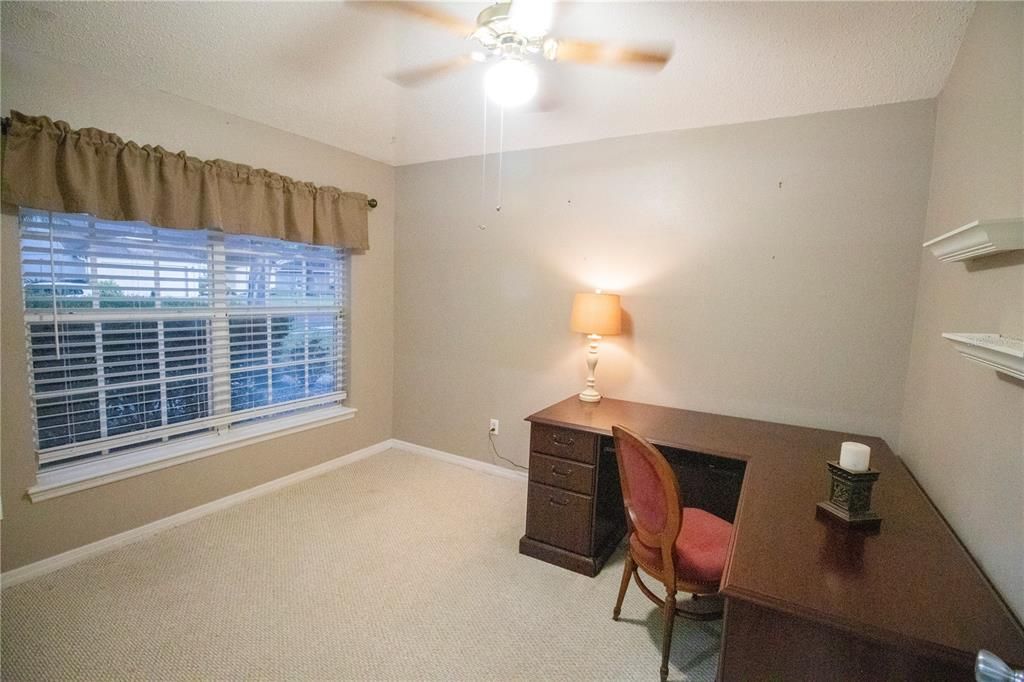 Под контрактом: $417,500 (3 спален, 2 ванн, 1622 Квадратных фут)