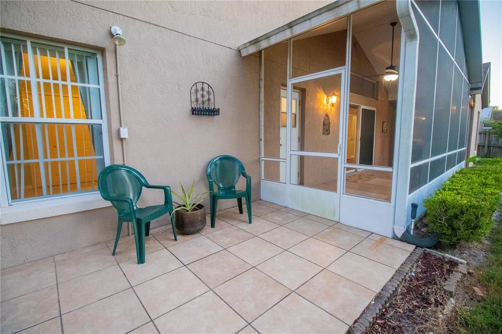 Под контрактом: $417,500 (3 спален, 2 ванн, 1622 Квадратных фут)