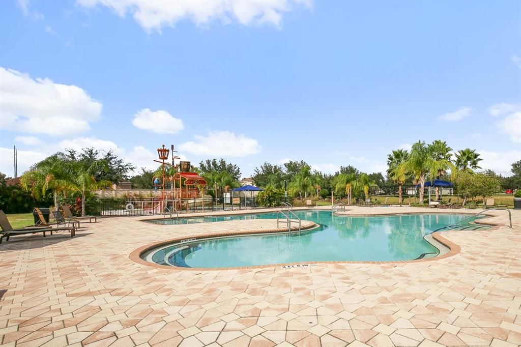 For Rent: $2,950 (4 beds, 3 baths, 2340 Square Feet)