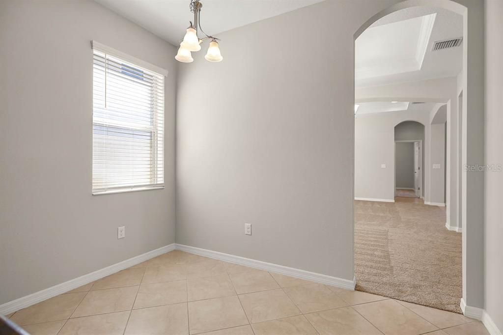 For Rent: $2,950 (4 beds, 3 baths, 2340 Square Feet)