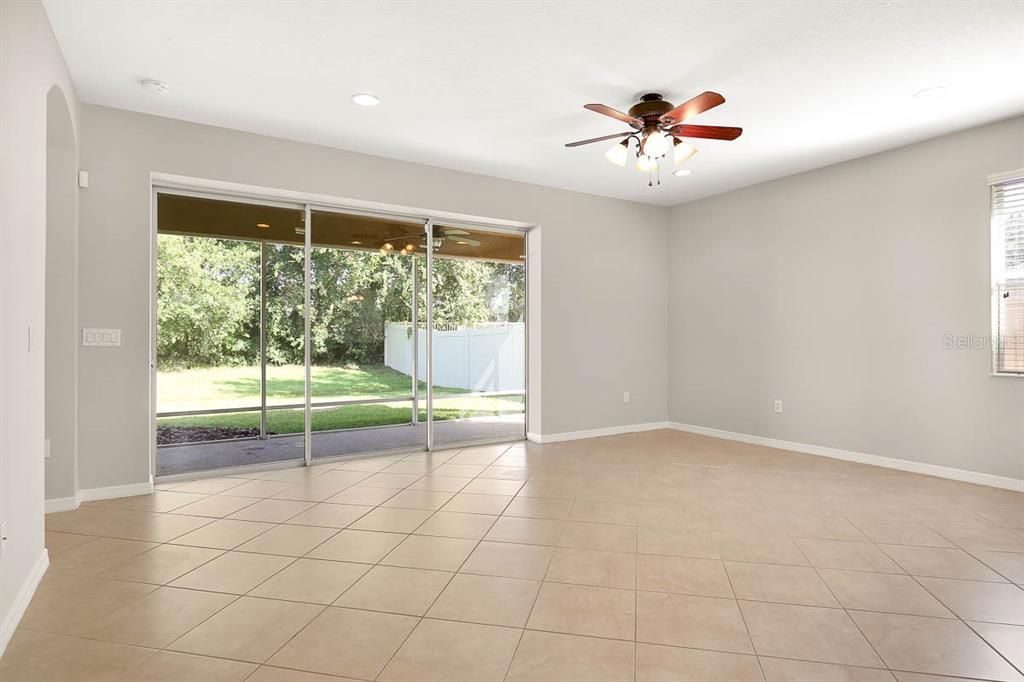 For Rent: $2,950 (4 beds, 3 baths, 2340 Square Feet)