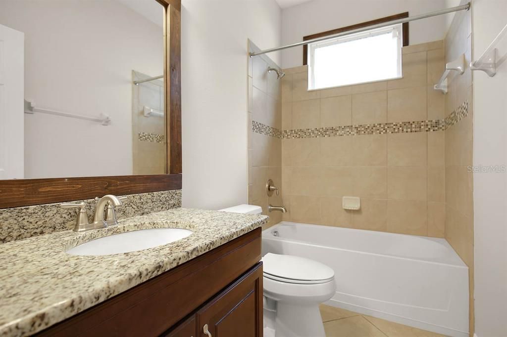 For Rent: $2,950 (4 beds, 3 baths, 2340 Square Feet)