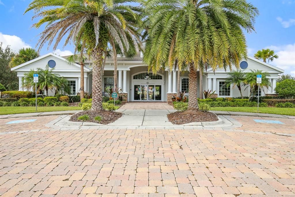 For Rent: $2,950 (4 beds, 3 baths, 2340 Square Feet)