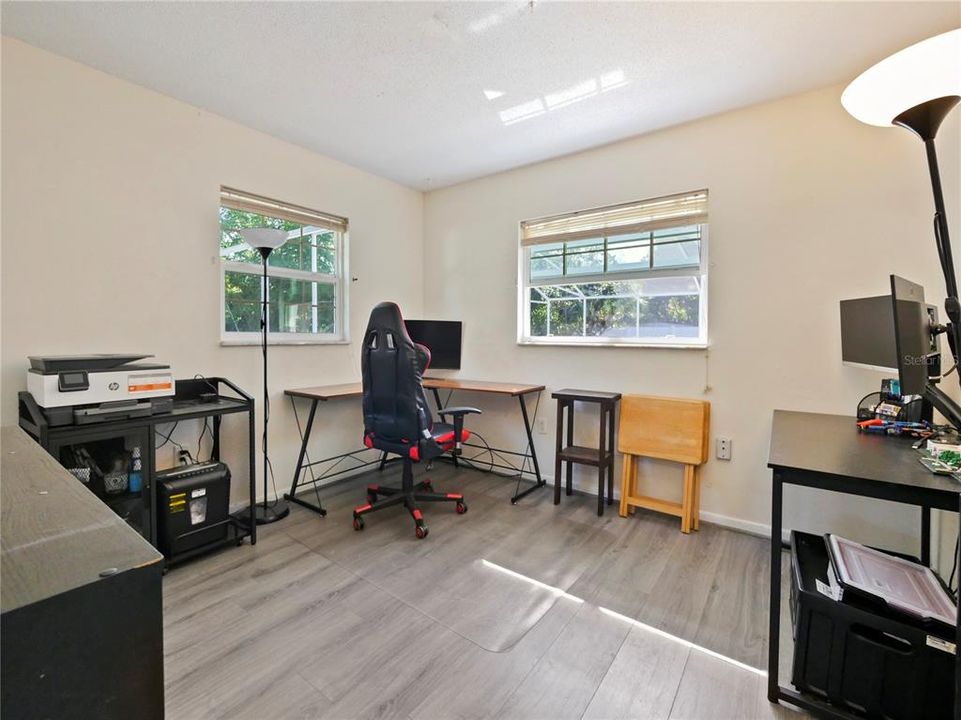 For Sale: $415,000 (4 beds, 2 baths, 1615 Square Feet)