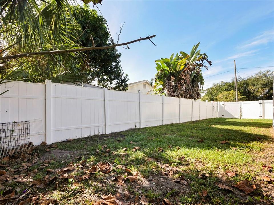 For Sale: $415,000 (4 beds, 2 baths, 1615 Square Feet)