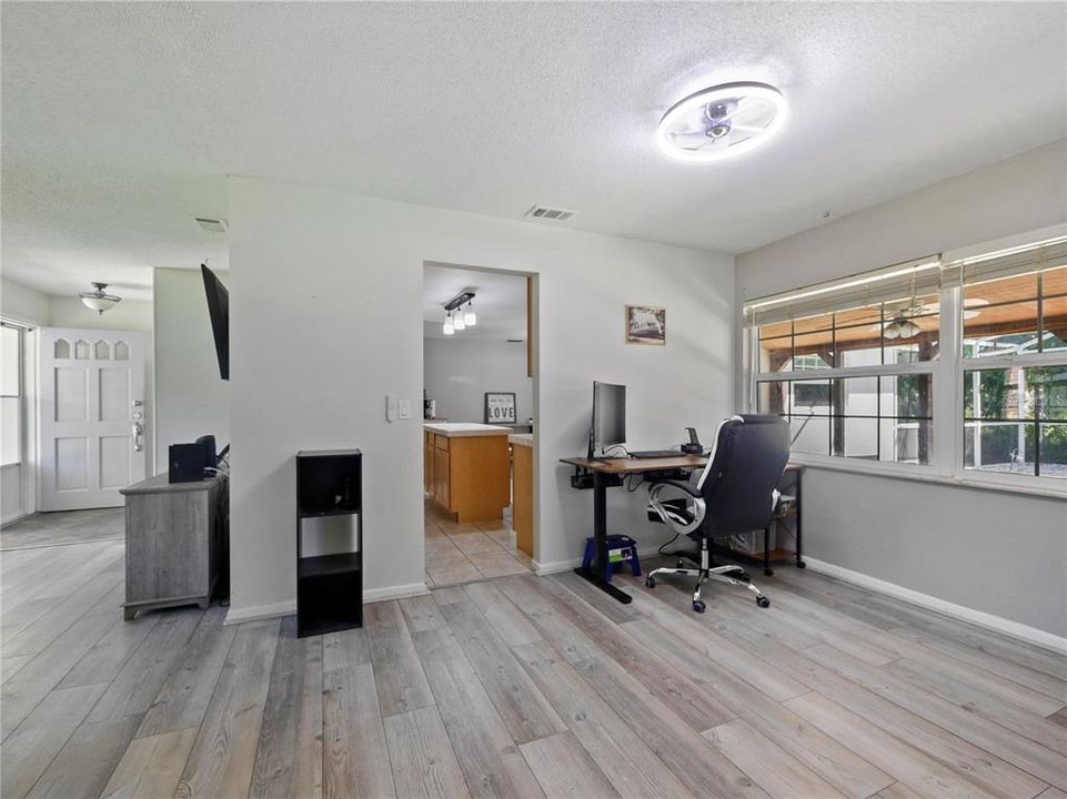 For Sale: $415,000 (4 beds, 2 baths, 1615 Square Feet)