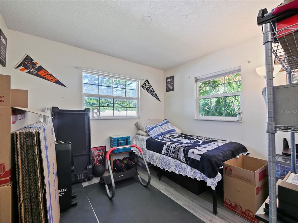 For Sale: $415,000 (4 beds, 2 baths, 1615 Square Feet)
