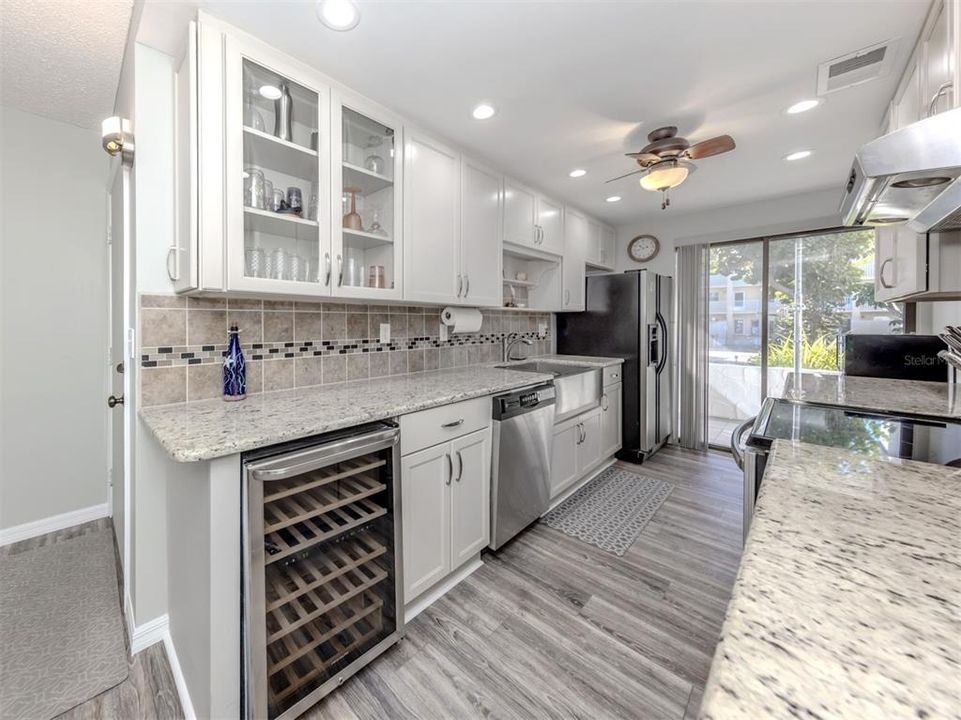 На продажу: $519,900 (2 спален, 2 ванн, 934 Квадратных фут)