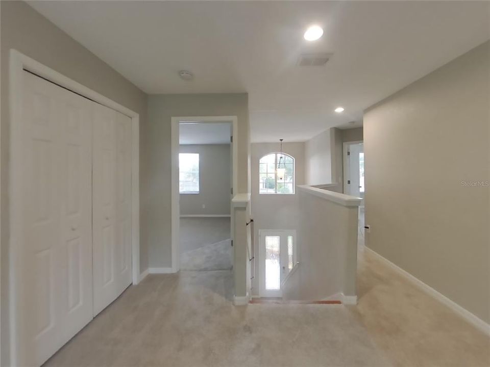 出租: $2,539 (5 贝兹, 3 浴室, 2538 平方英尺)