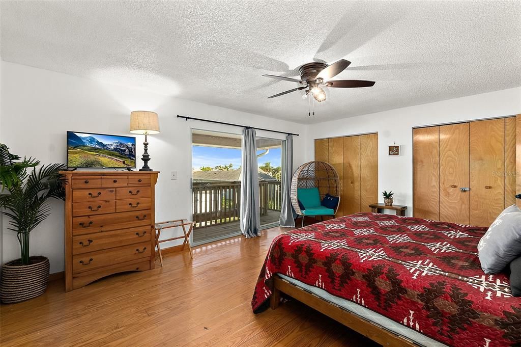 待售: $525,000 (3 贝兹, 3 浴室, 1350 平方英尺)