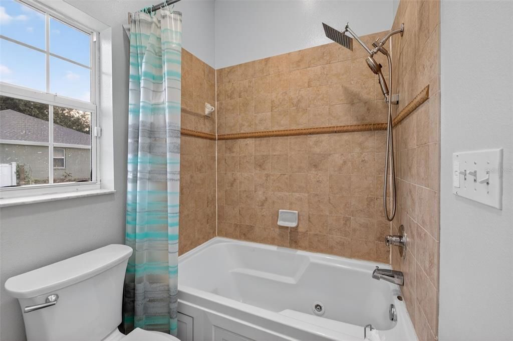 En Venta: $575,000 (3 camas, 3 baños, 2155 Pies cuadrados)