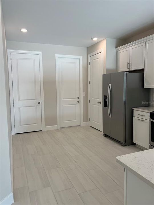 出租: $3,250 (3 贝兹, 2 浴室, 1442 平方英尺)