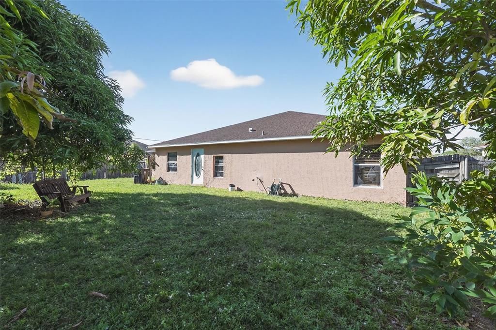 Active With Contract: $369,000 (4 beds, 2 baths, 2236 Square Feet)