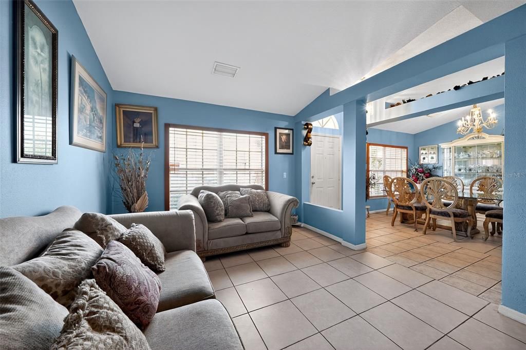 Active With Contract: $369,000 (4 beds, 2 baths, 2236 Square Feet)