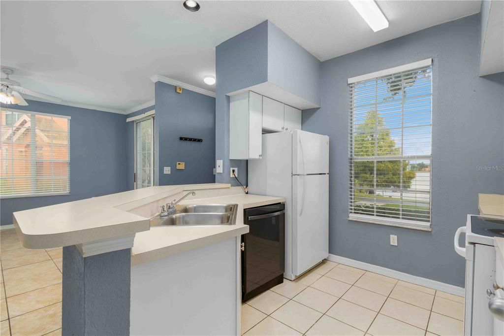 En Venta: $220,000 (3 camas, 2 baños, 1345 Pies cuadrados)