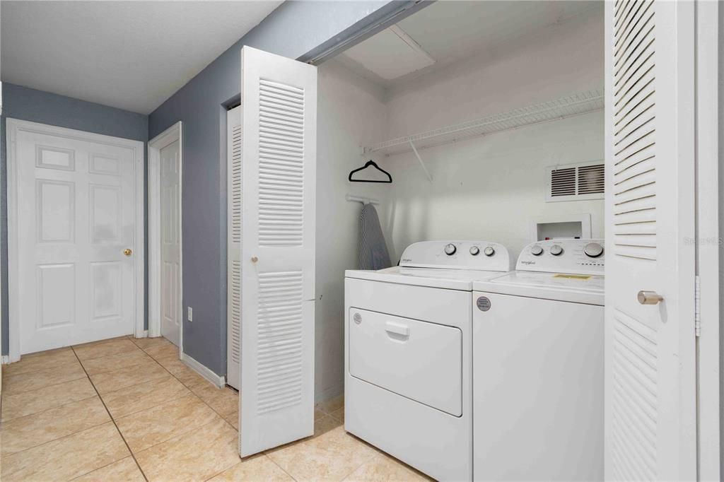 En Venta: $220,000 (3 camas, 2 baños, 1345 Pies cuadrados)