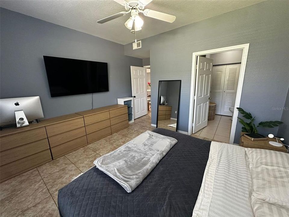 En Venta: $220,000 (3 camas, 2 baños, 1345 Pies cuadrados)