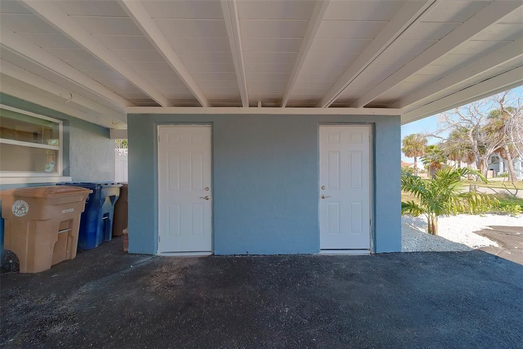 For Rent: $2,200 (2 beds, 1 baths, 676 Square Feet)