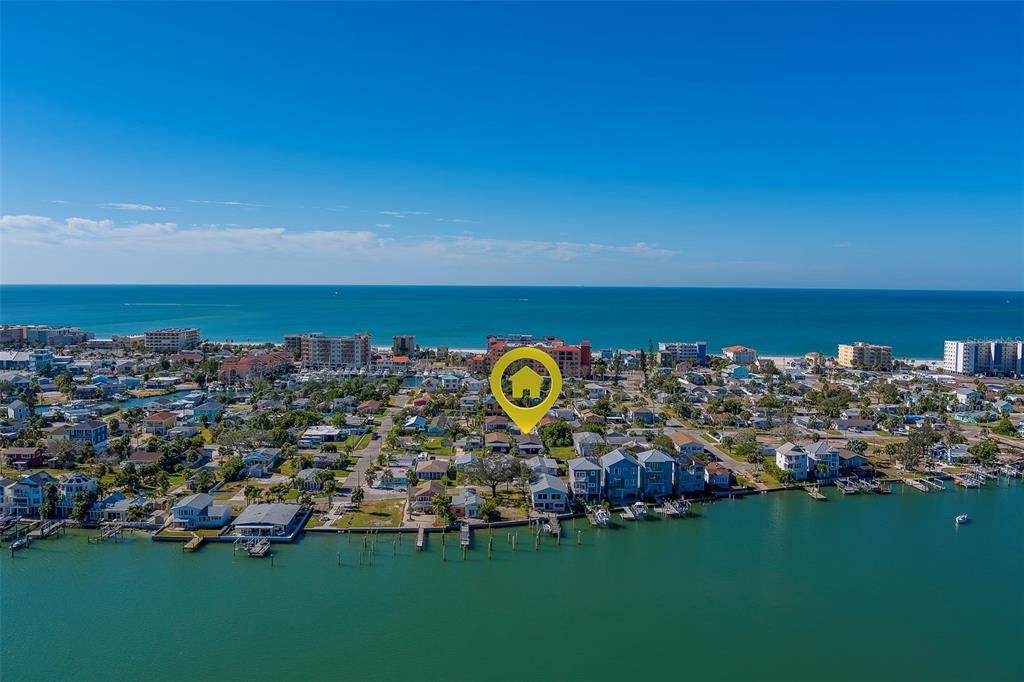 For Rent: $2,200 (2 beds, 1 baths, 676 Square Feet)