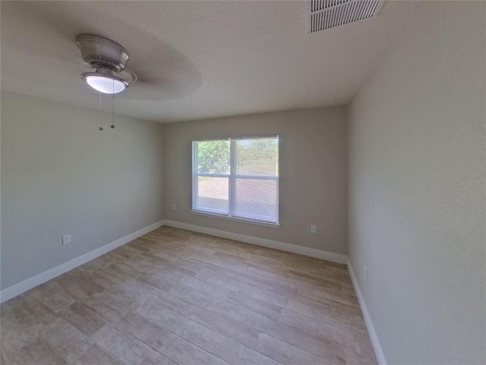 For Rent: $2,219 (3 beds, 2 baths, 1549 Square Feet)