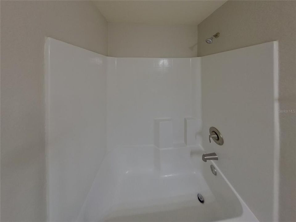 For Rent: $2,219 (3 beds, 2 baths, 1549 Square Feet)