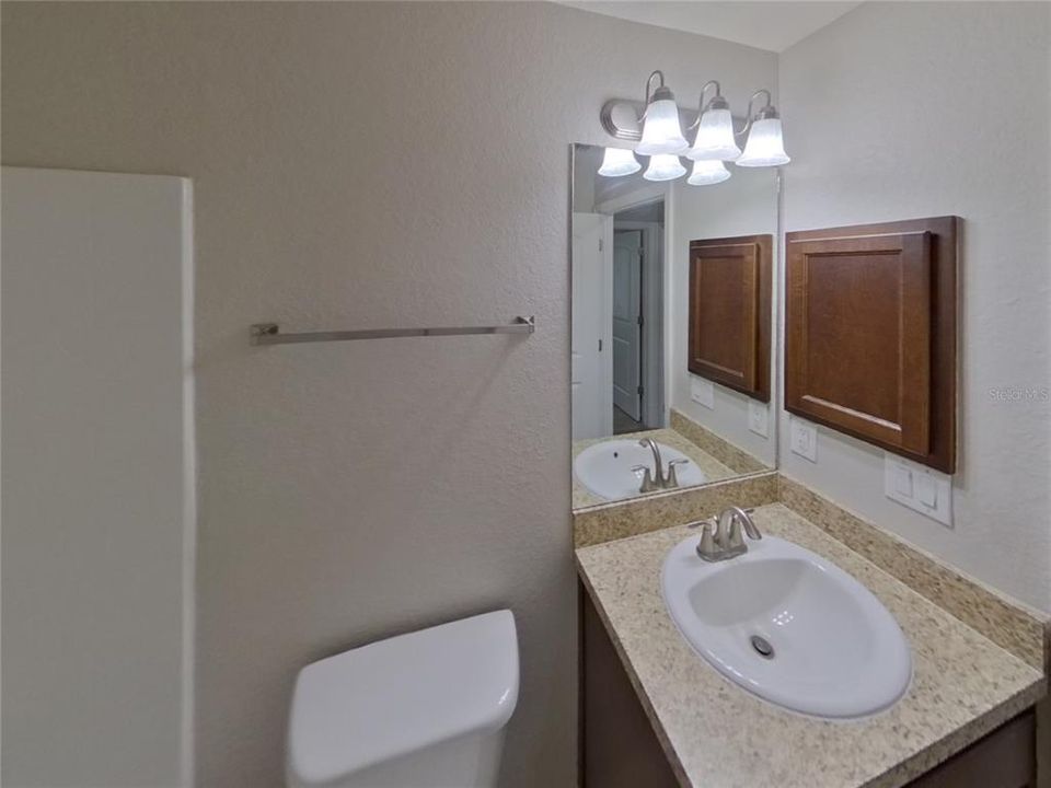 For Rent: $2,219 (3 beds, 2 baths, 1549 Square Feet)