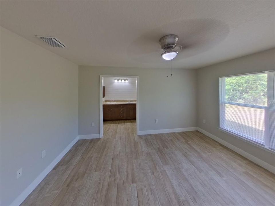 For Rent: $2,219 (3 beds, 2 baths, 1549 Square Feet)