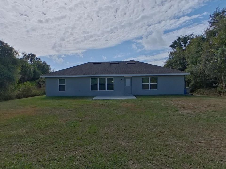 For Rent: $2,219 (3 beds, 2 baths, 1549 Square Feet)