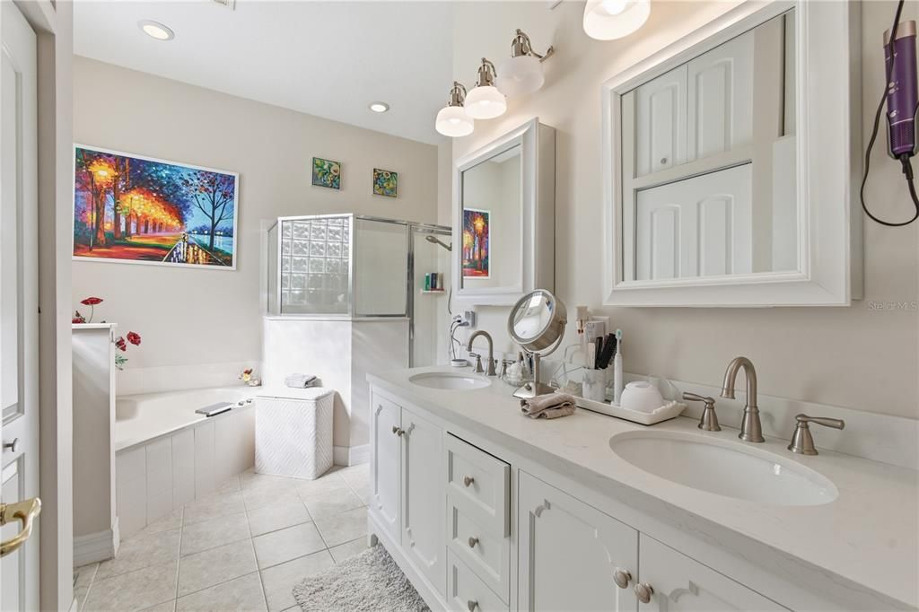 For Sale: $545,000 (3 beds, 2 baths, 2342 Square Feet)