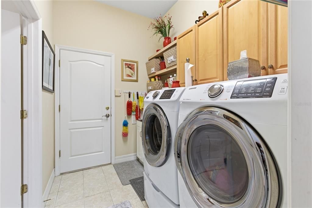 For Sale: $545,000 (3 beds, 2 baths, 2342 Square Feet)