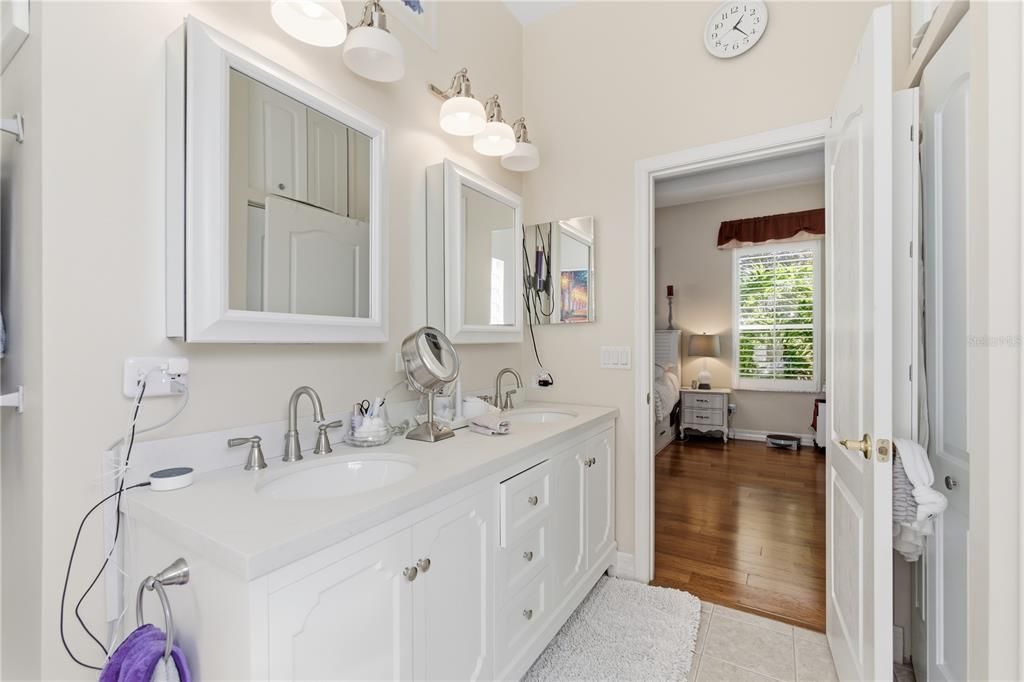 For Sale: $545,000 (3 beds, 2 baths, 2342 Square Feet)