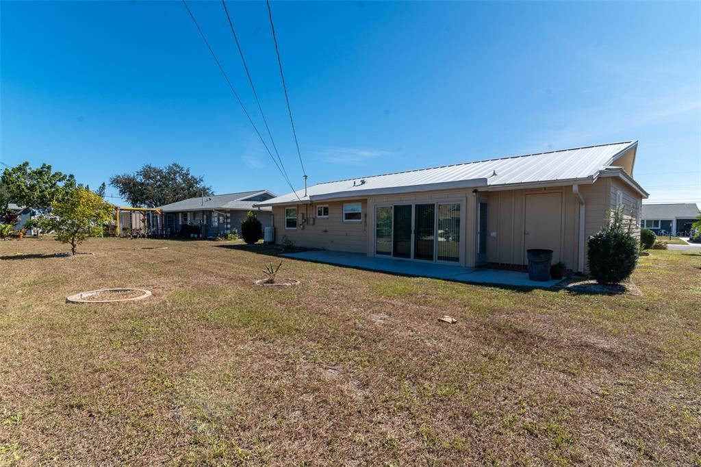 待售: $220,000 (2 贝兹, 1 浴室, 1149 平方英尺)