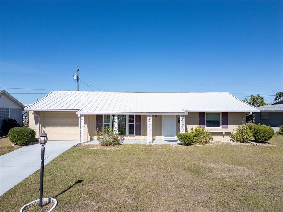 待售: $220,000 (2 贝兹, 1 浴室, 1149 平方英尺)