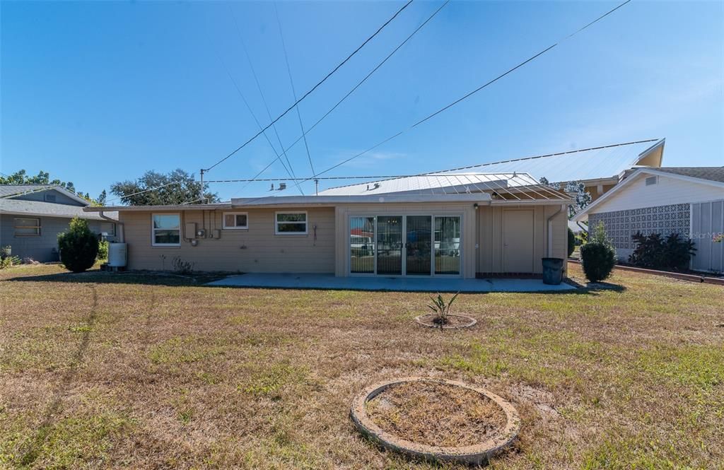 待售: $220,000 (2 贝兹, 1 浴室, 1149 平方英尺)